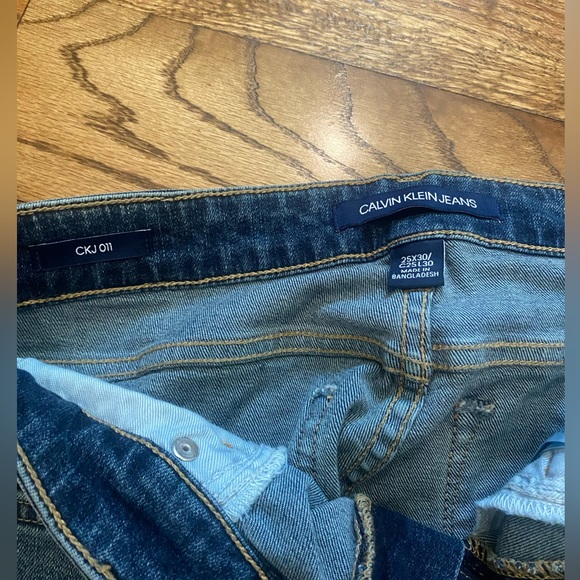 NWOT Calvin Klein Jeans - Picture 3 of 3